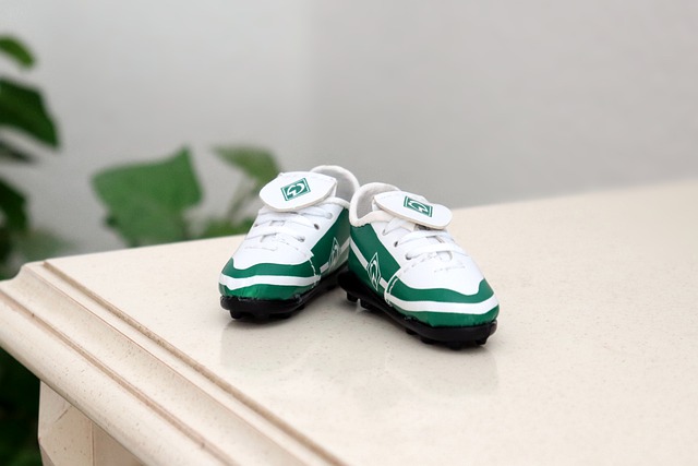 独行侠新太子？赛后众多球迷等待弗拉格签名合影